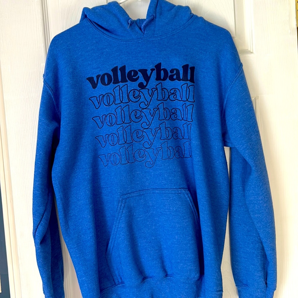 Gildan small. Barely worn
